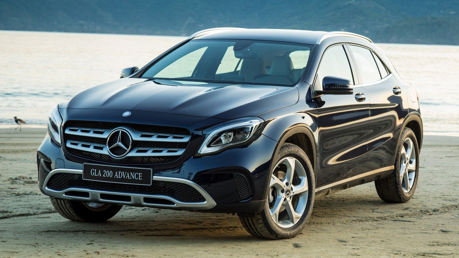 Mercedes Gla Wallpaper