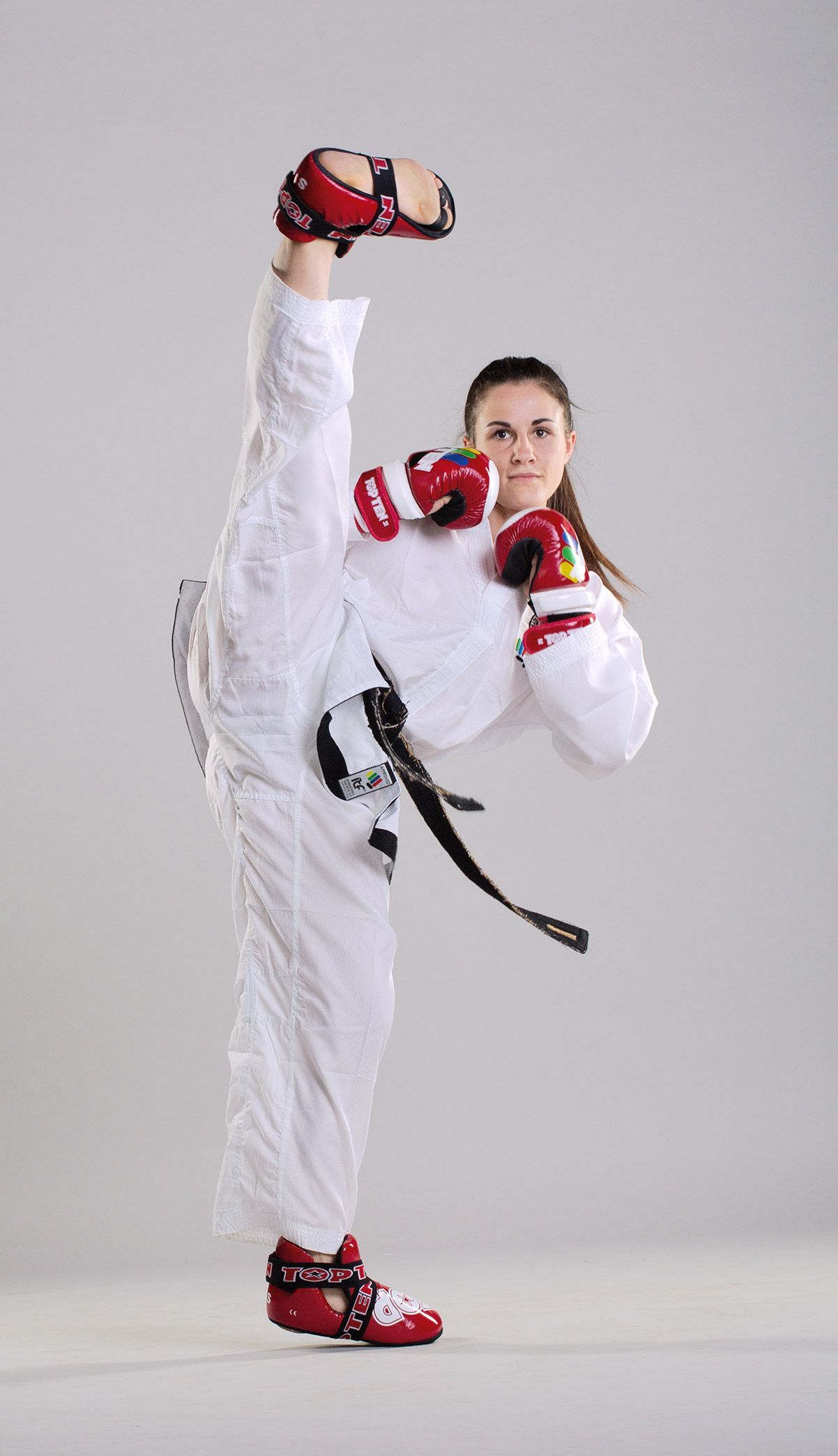 Open Hands “Glossy Block ITF” Red. Martial arts women, Martial arts girl, Taekwondo