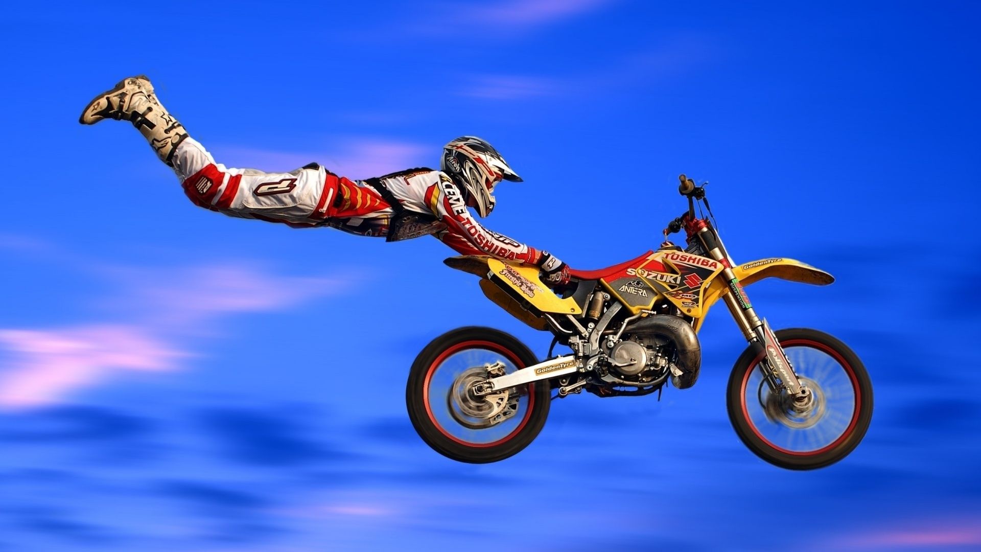 Free Desktop Dirt Bike Wallpaper