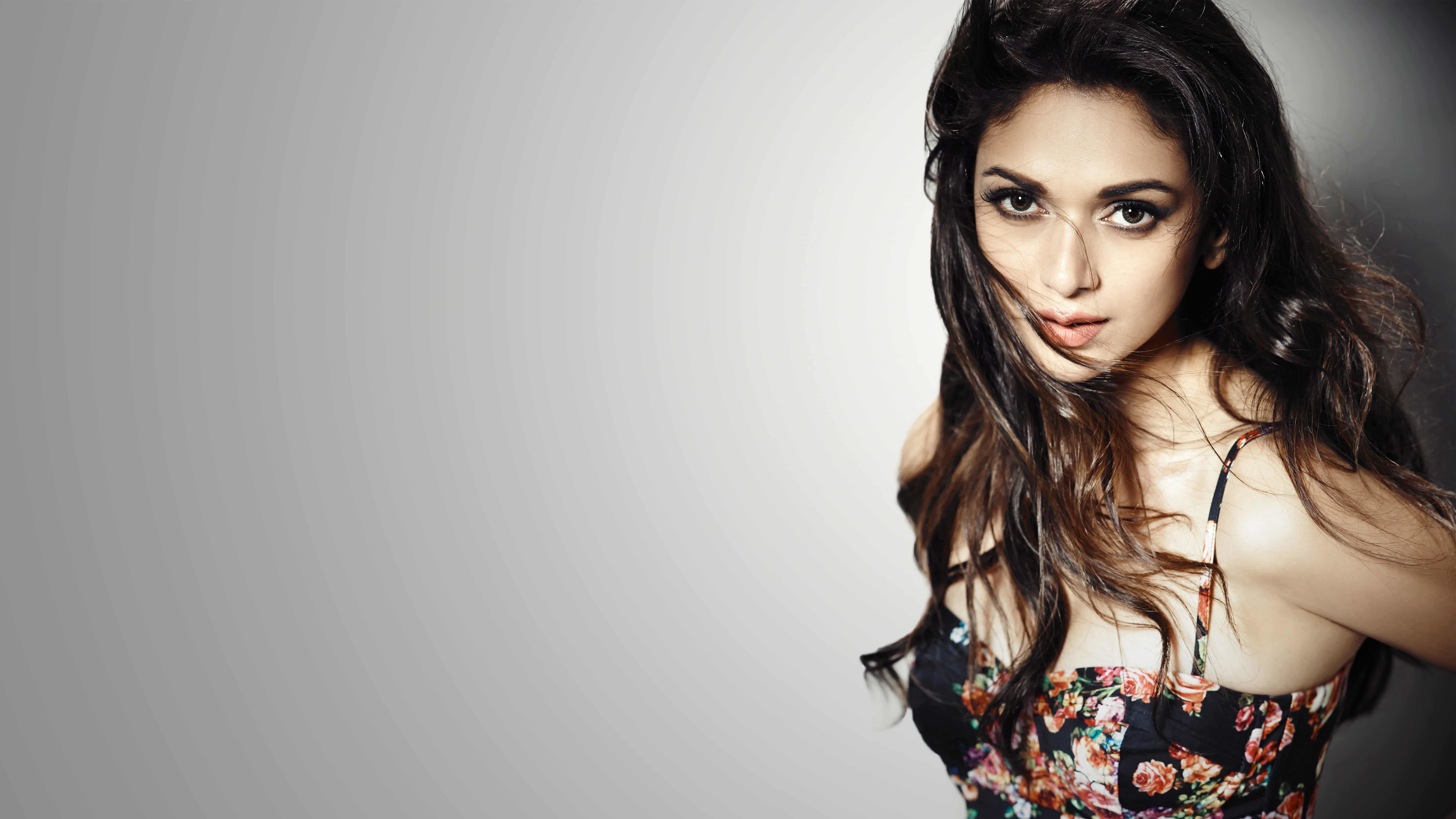 Aditi Rao Hydari 8K Wallpaper