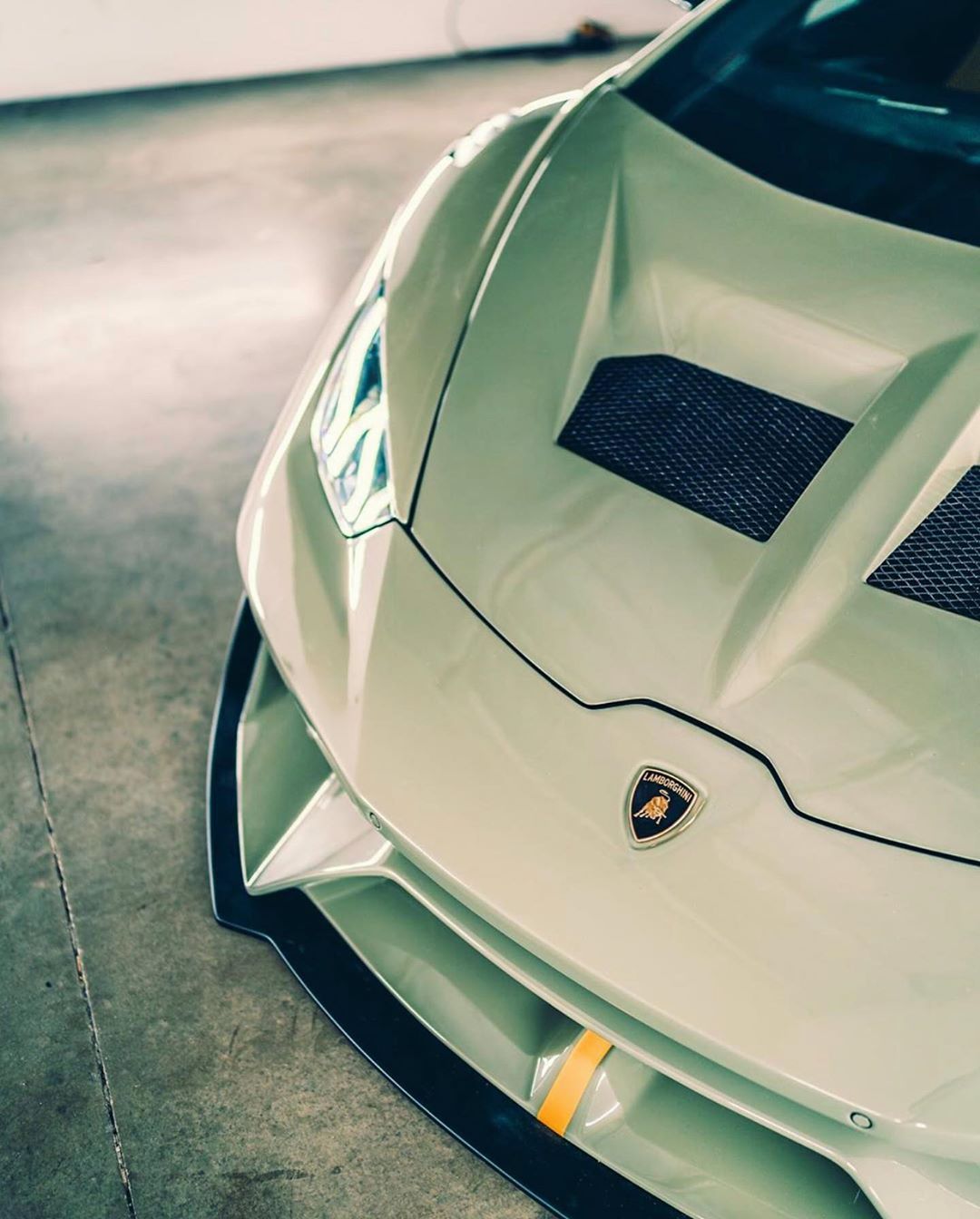 LIBERTY WALK NATION on Instagram: “LIBERTY WALK 自由に歩く LBWORKS LAMBORGHINI HURACAN GT LB SILHOUETTE WORKS Ta. Liberty walk, Lamborghini huracan, Lamborghini