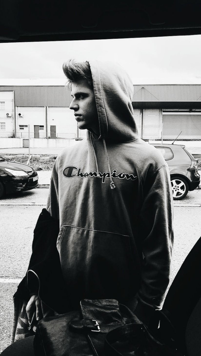 Miguel Bernardeau Wallpaper