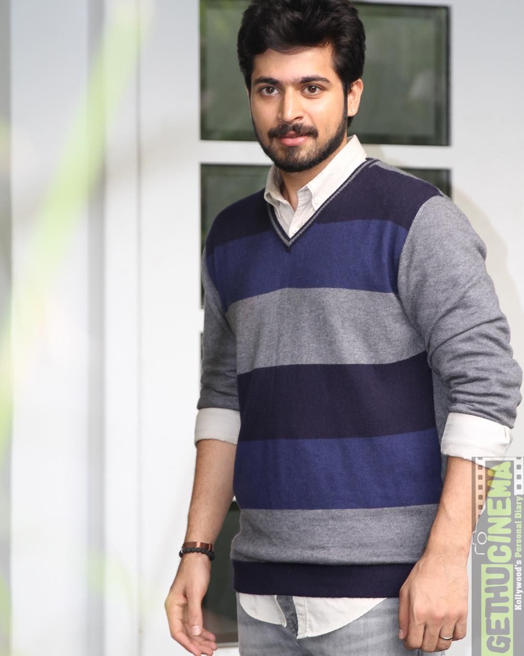 Actor Harish Kalyan HD Photo