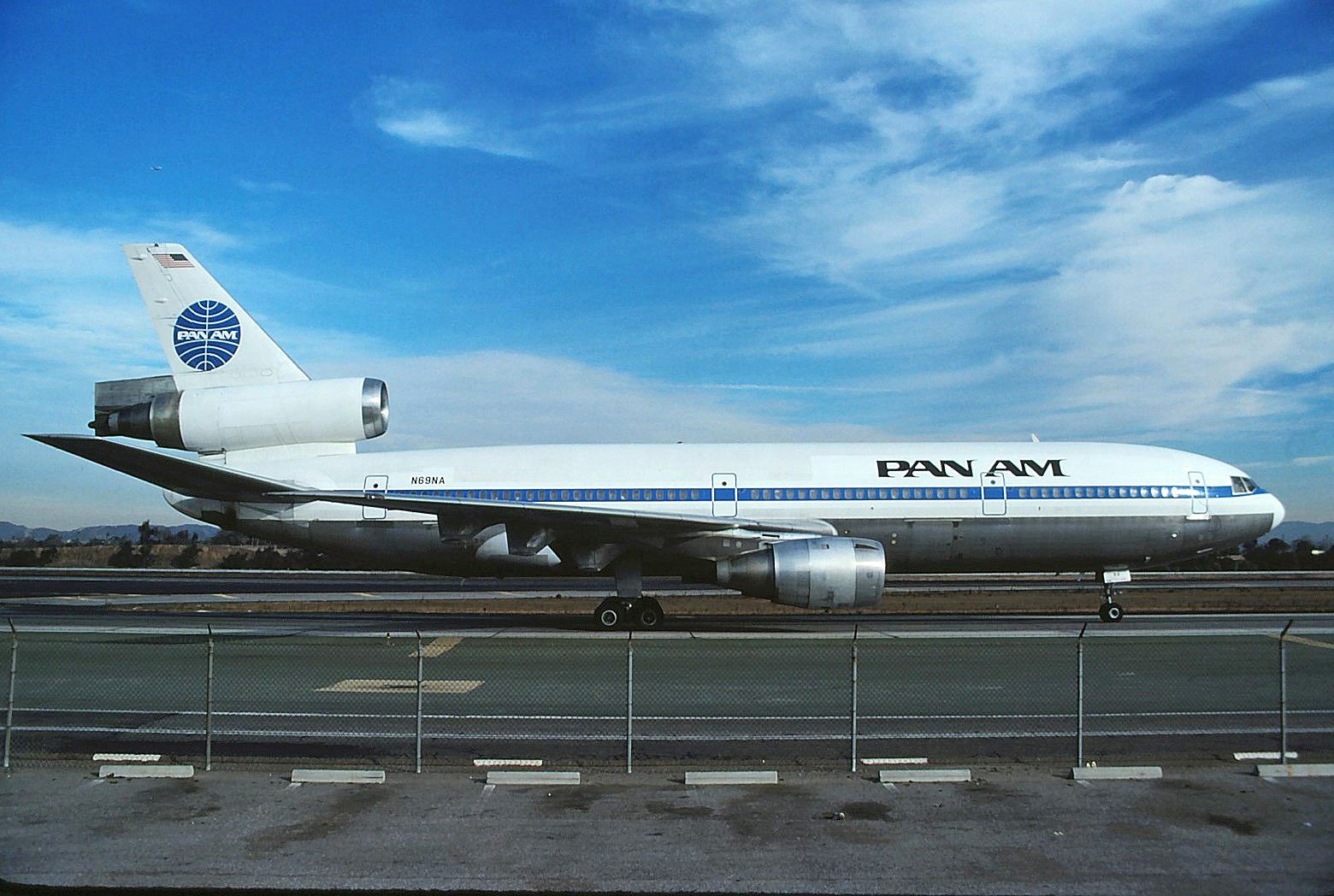 Wallpaper, vehicle, airplane, Boeing 777, Boeing 747, Boeing 757, national, aviation, airline, atmosphere of earth, air travel, airliner, jet aircraft, wide body aircraft, narrow body aircraft, boeing 767, trijet, mcdonnell douglas