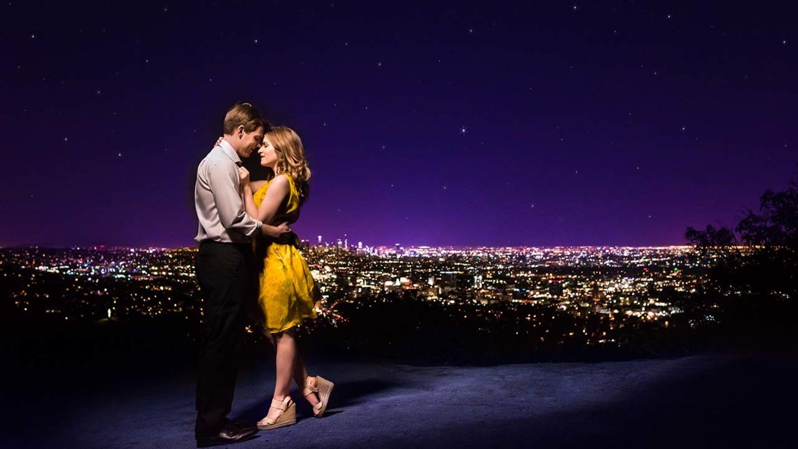 La La Land' engagement photo honor love and Hollywood