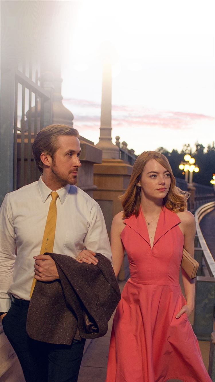 Lalaland Ryan Gosling Emma Stone Red Film iPhone 8 Wallpaper Free Download