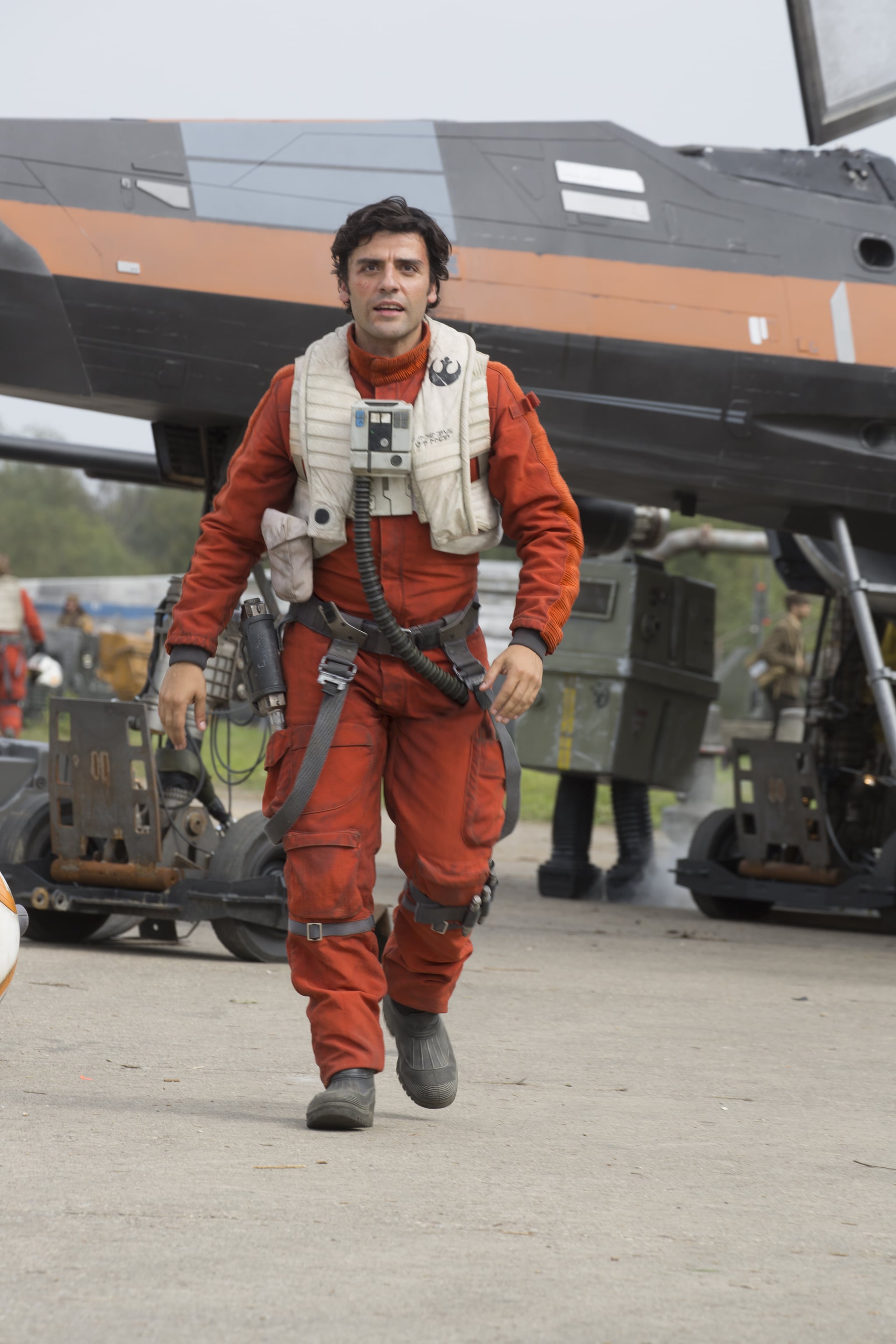 Oscar Isaac as Poe Dameron. Even the Official Image From Star Wars: The Force Awakens Can Give You Chills