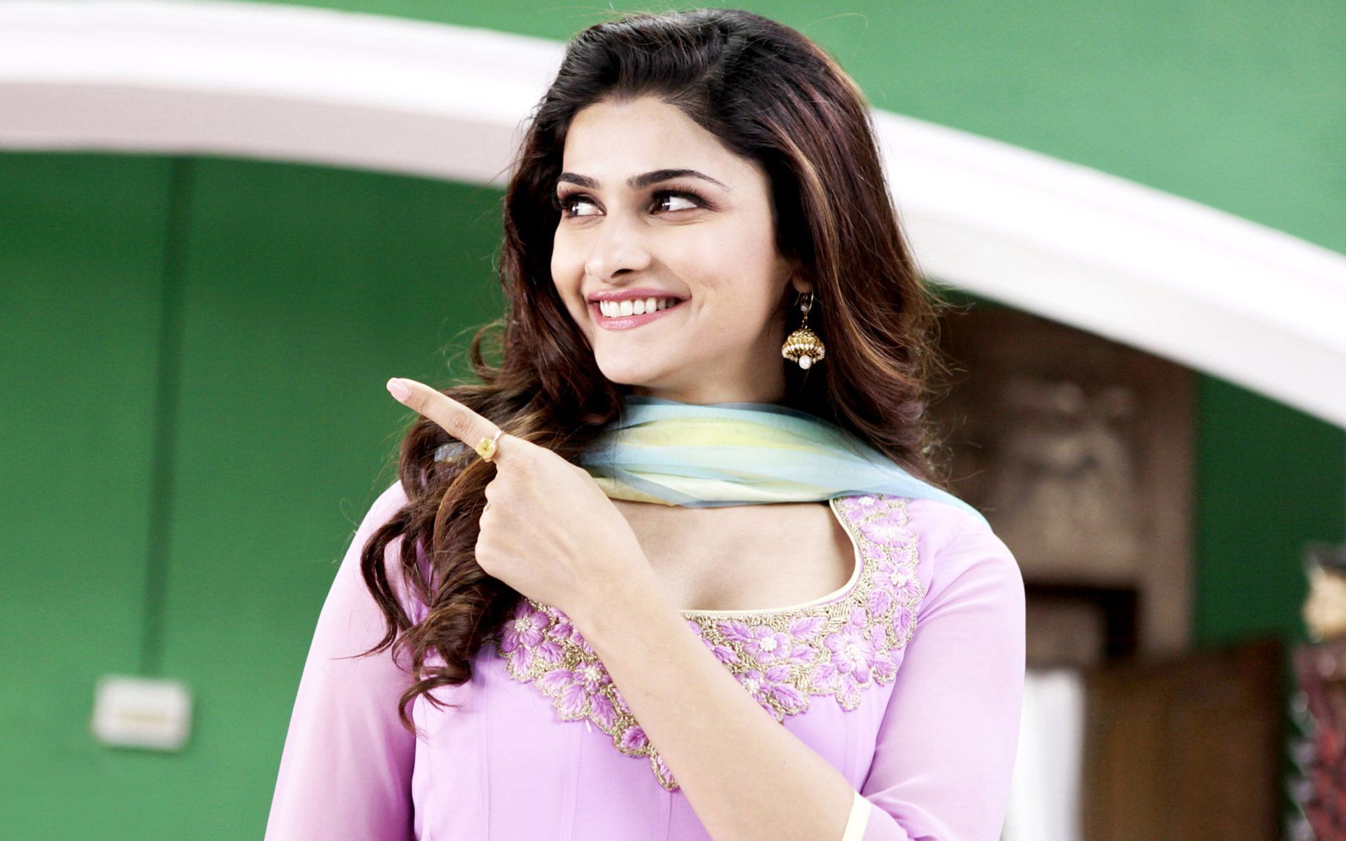 Design. Indian celebrities, Prachi desai, Celebrities