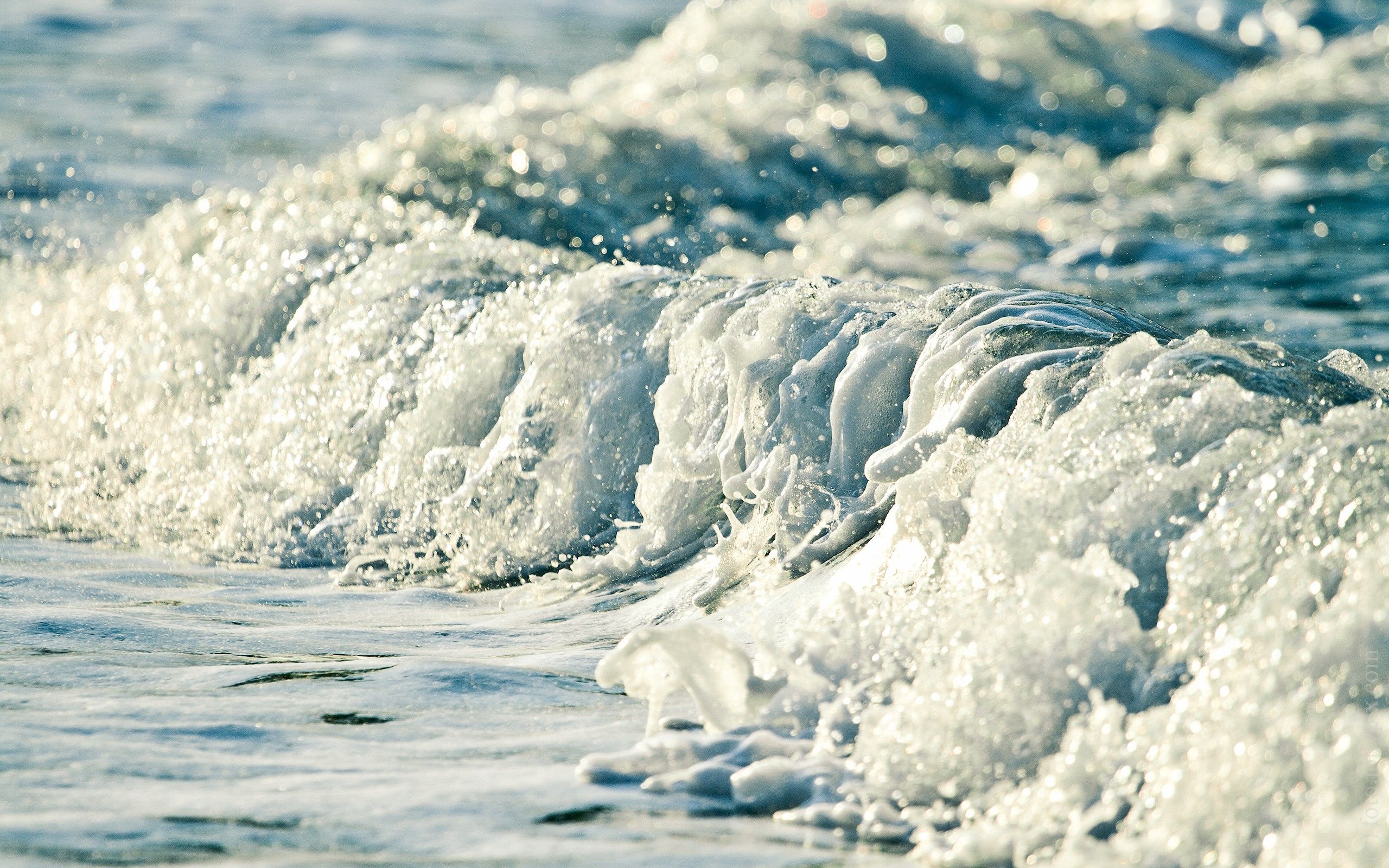 Sea Foam Background 39427 2560x1600px