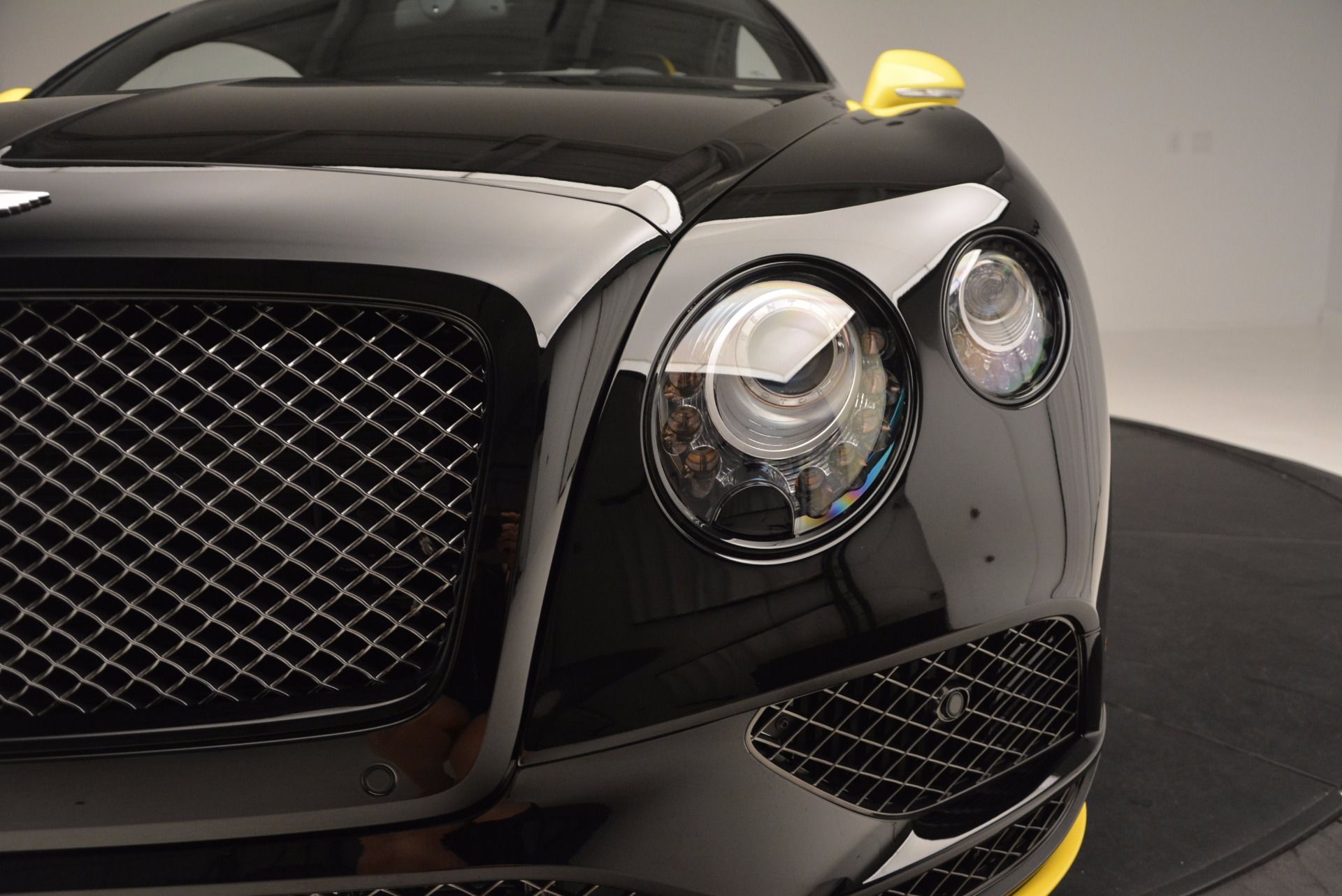 Bentley Continental Gt Black Headlight