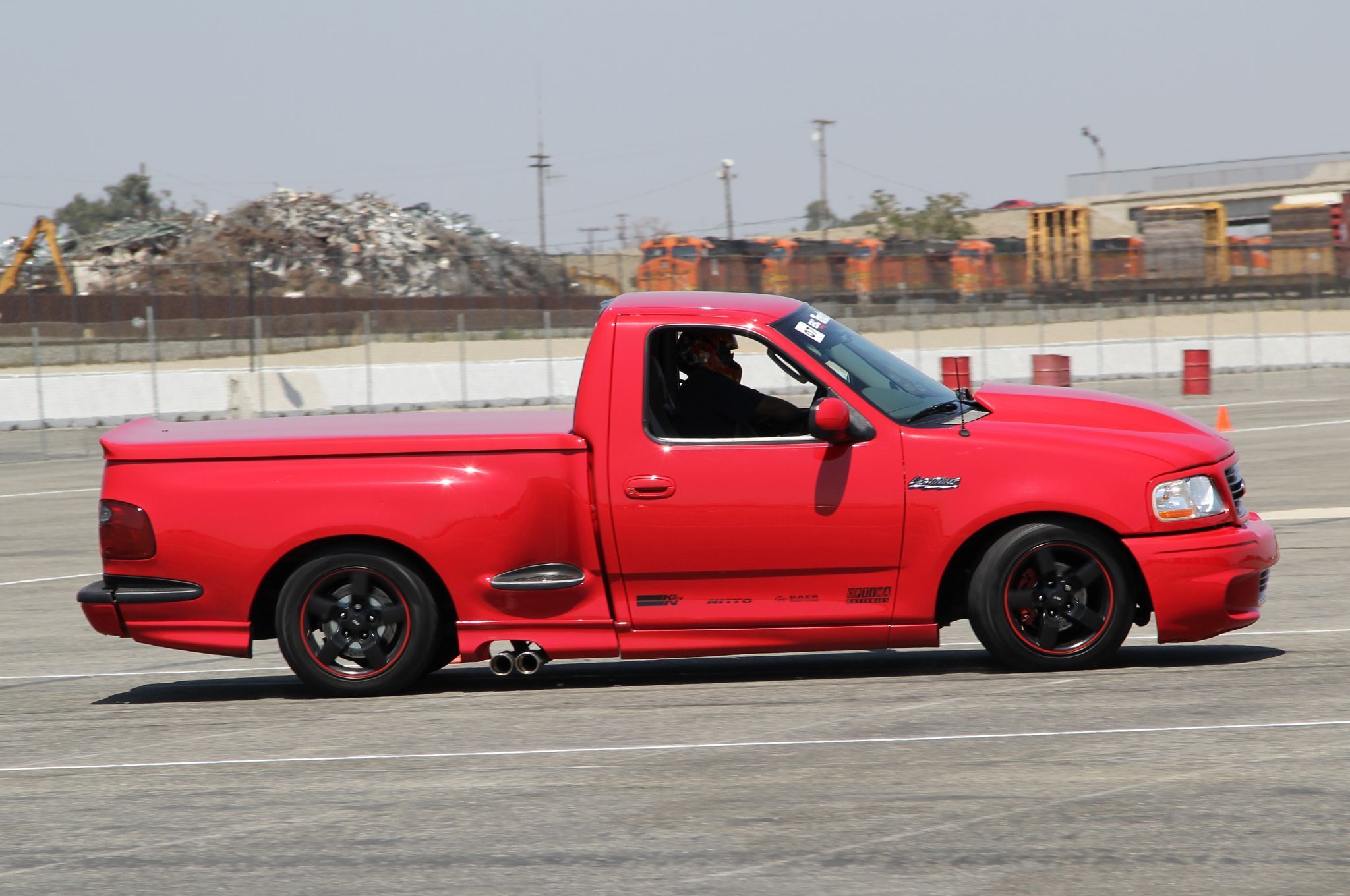 Svt Lightning Wallpaper With Ford Svt F Muscle Pickup Ford F 150 Svt Lightning Wallpaper & Background Download