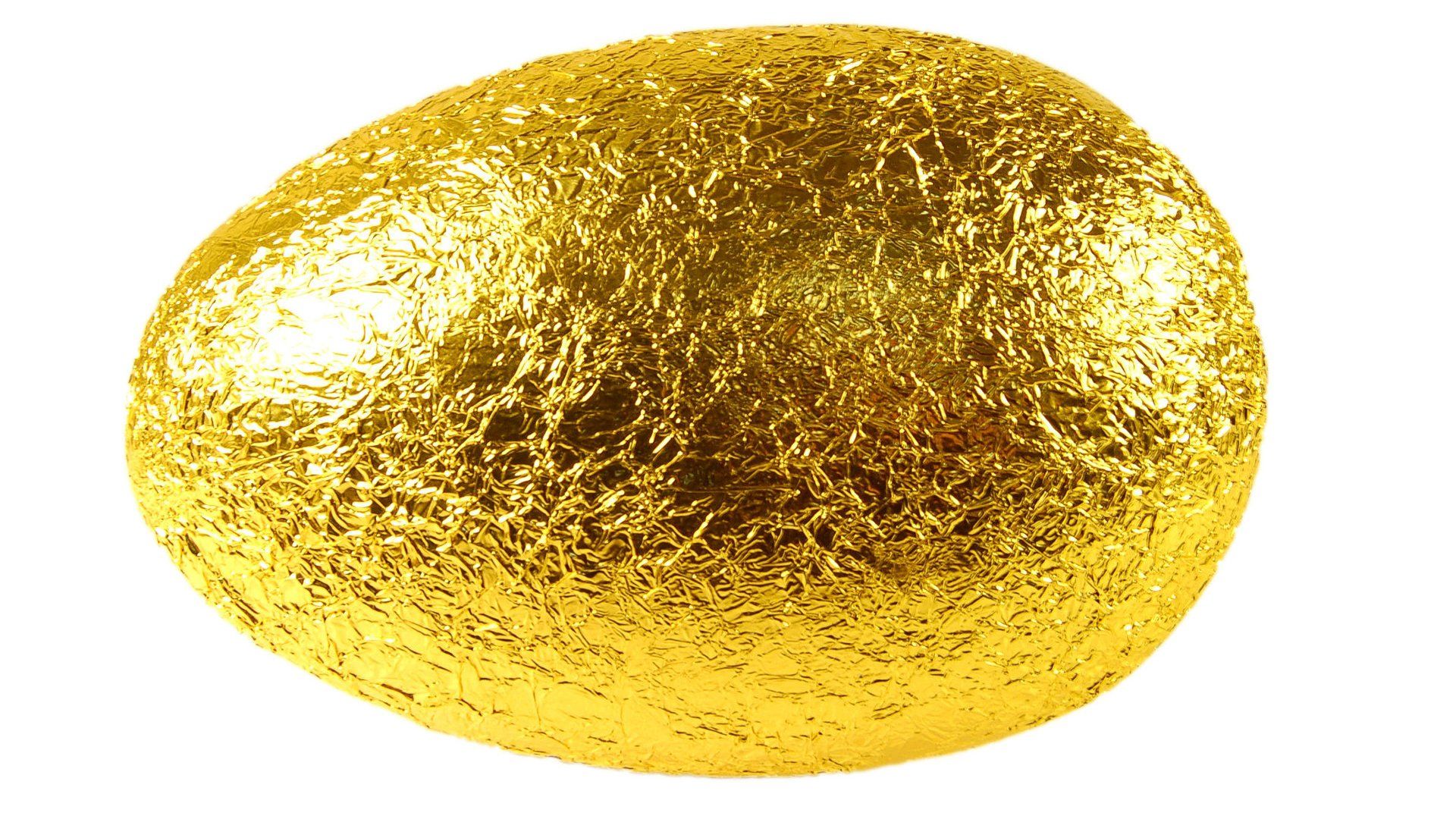 Golden Easter Egg Chocolate Holiday Wallpaper