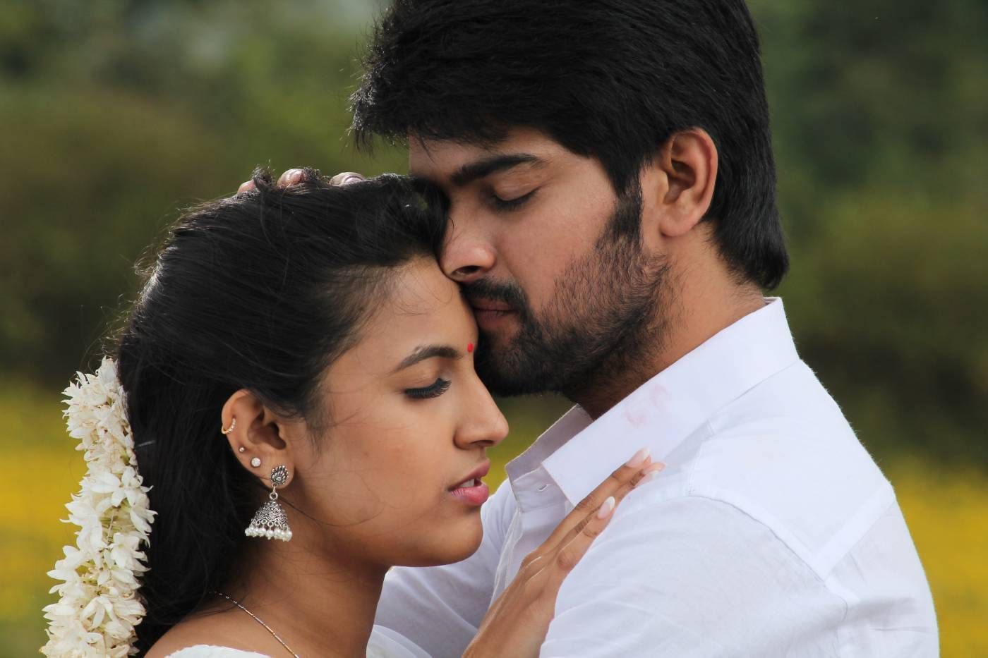 Awesome Photo Image Collections From Oka Manasu Telugu Film