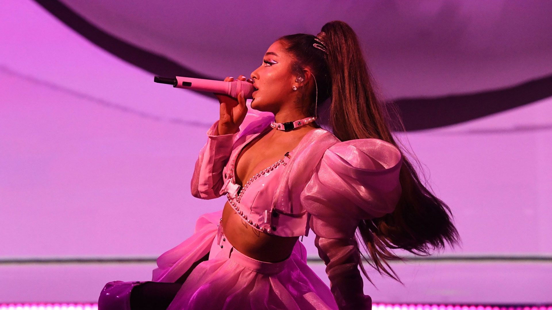 Ariana Grande Doesn't Need To Label Her Sexuality, And Neither Do You. them