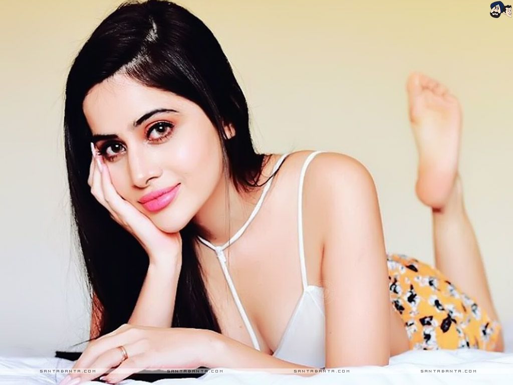 Indian television actress, Urfi Javed with a beautiful persona