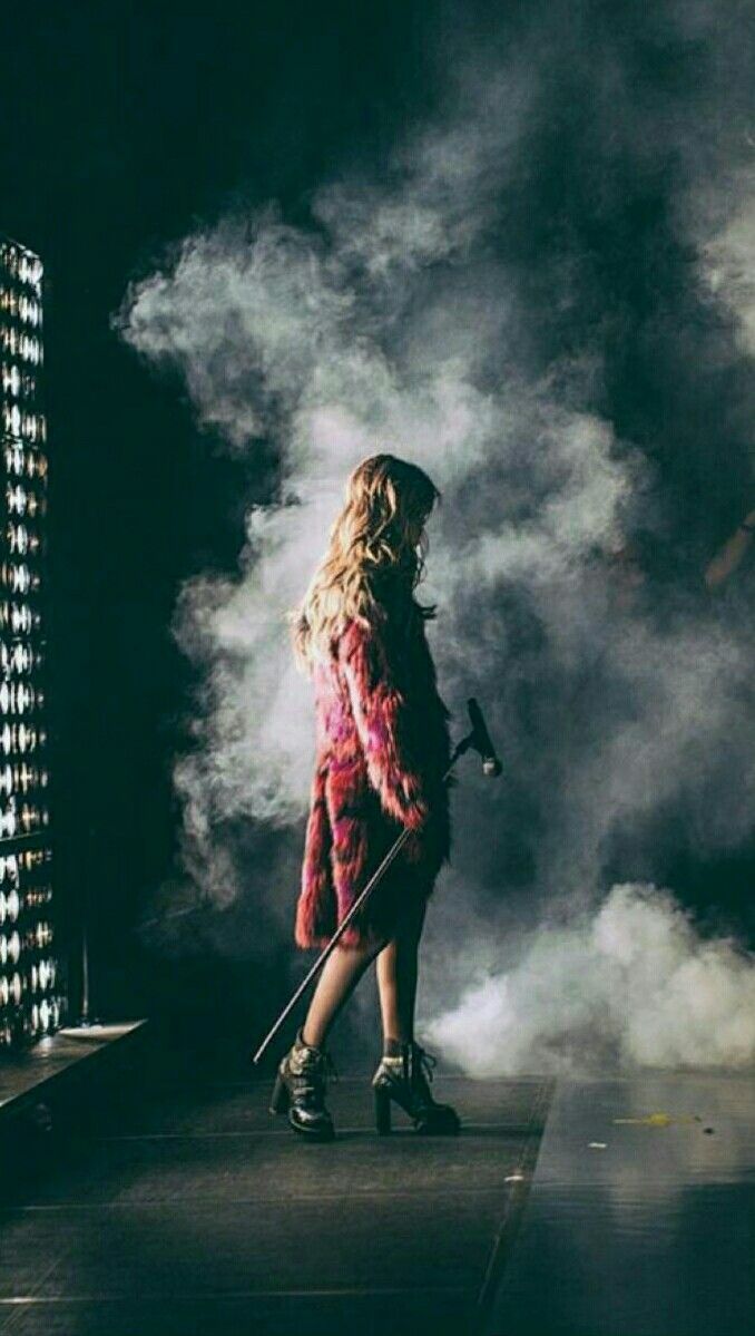 Selena gomez. Selena gomez concert, Selena gomez wallpaper, Selena gomez