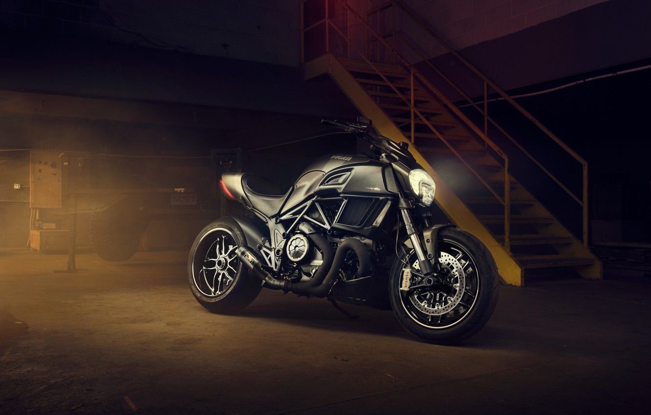 Wallpaper light, garage, headlight, ladder, motorcycle, Ducati, black, moto, wheel, sport bike, Ducati Diavel Carbon image for desktop, section мотоциклы