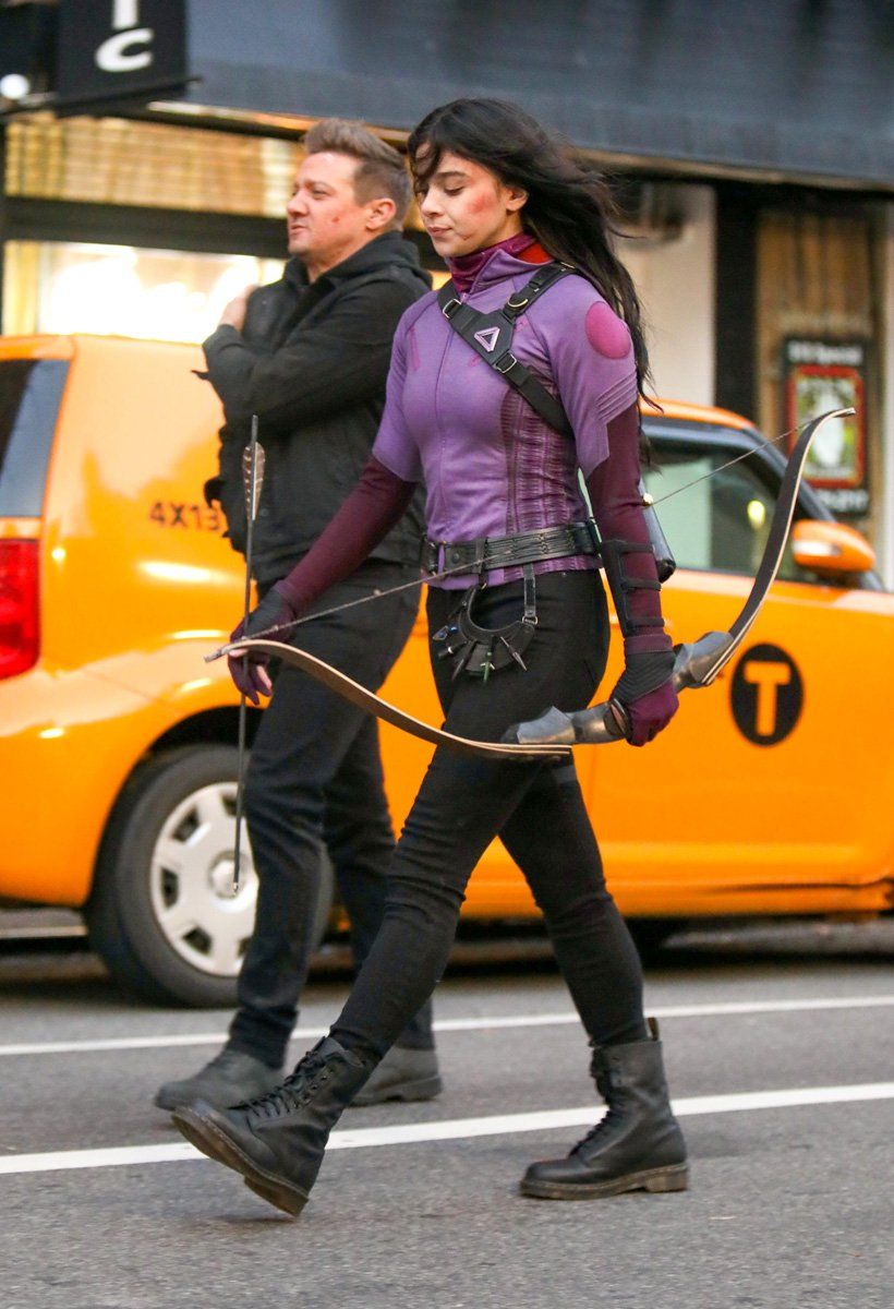 Hawkeye Set Photo Reveal Steinfeld's Kate Bishop in Comics Costume