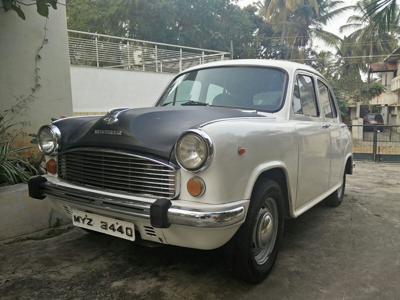 Hindustan Ambassador 2014