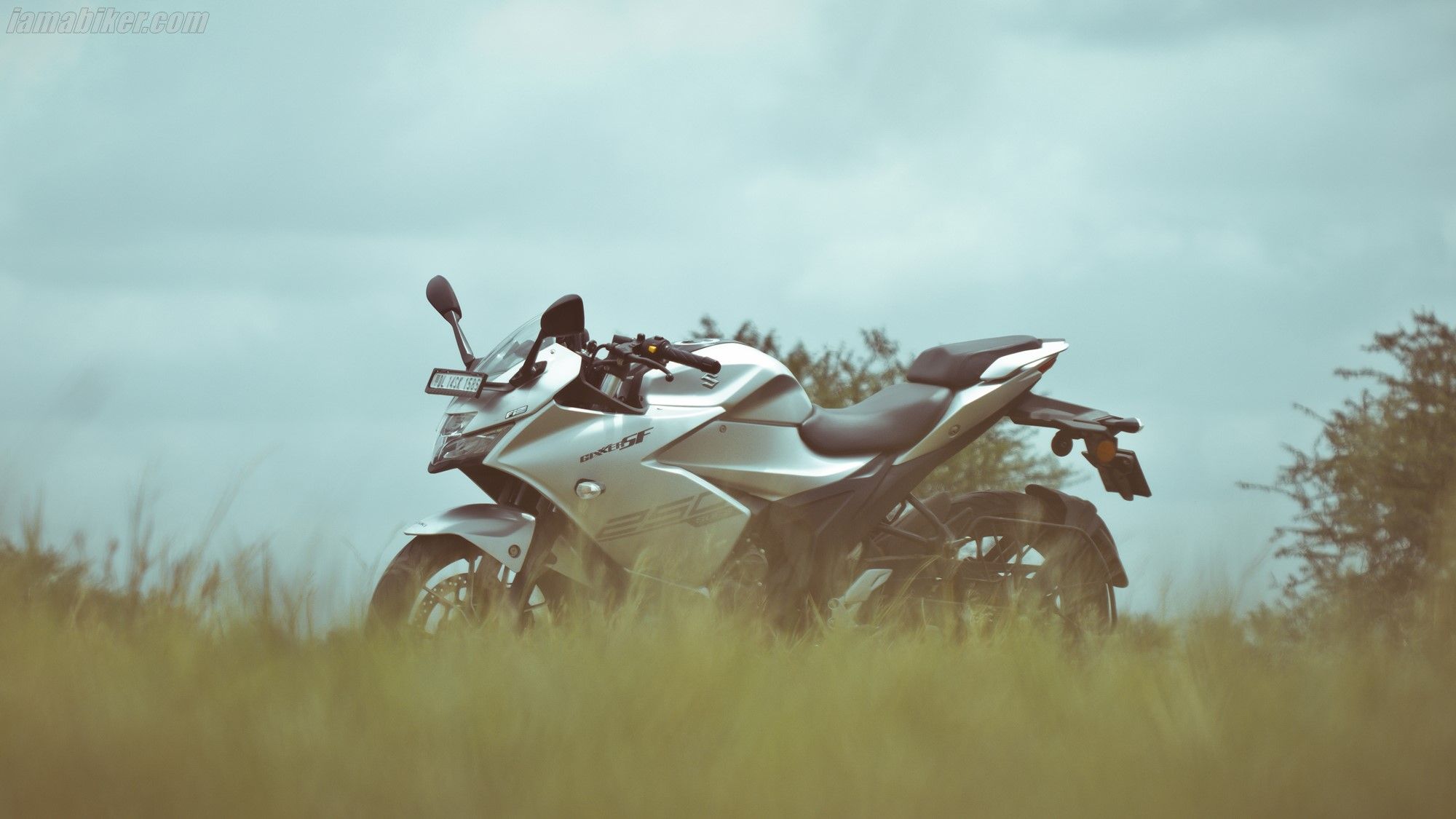 Suzuki Gixxer SF 250 HD wallpaper. IAMABIKER Motorcycle!