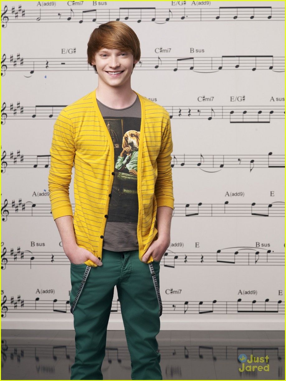 Calum Worthy Wallpapers - Wallpaper Cave