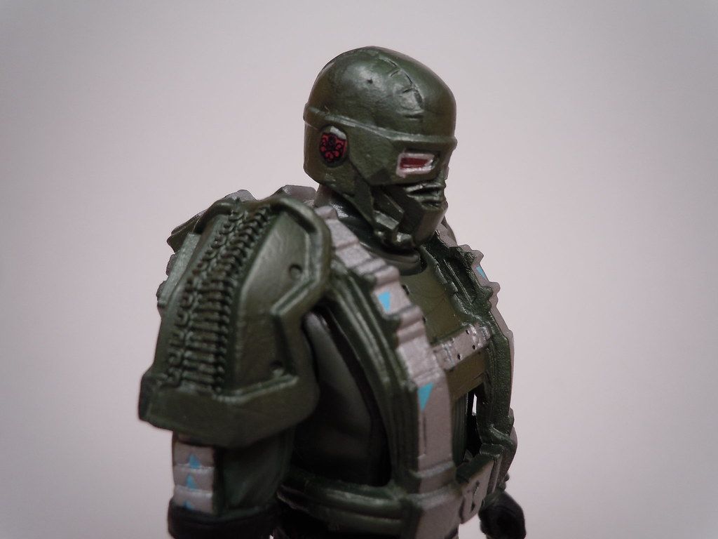 Figure Review: Captain America Deluxe Hydra Soldier