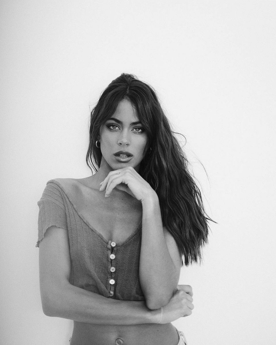 Martina Stoessel wallpaper