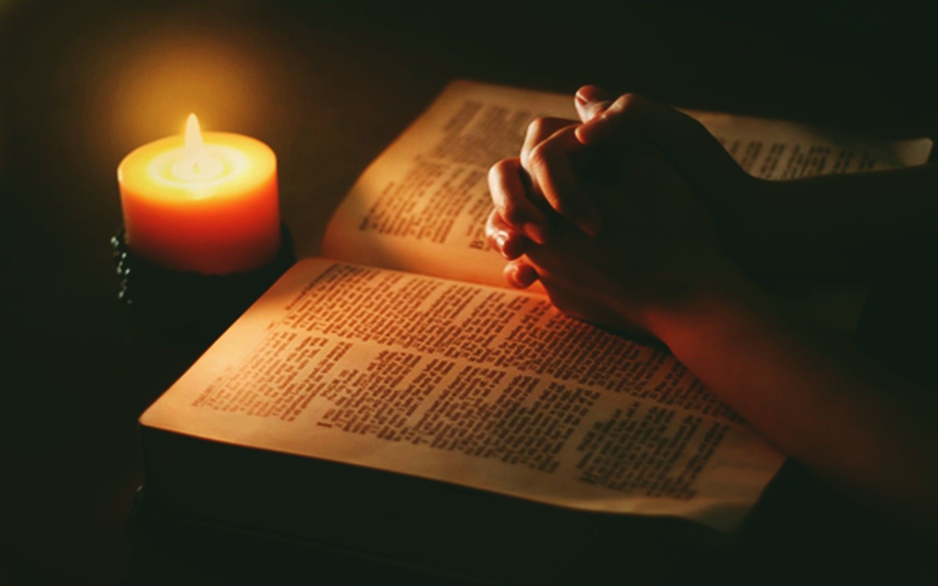 Wallpaper, lights, red, candles, prayer, Holy Bible, praying, light, color, candle, lighting, hand, shape, darkness 1920x1200