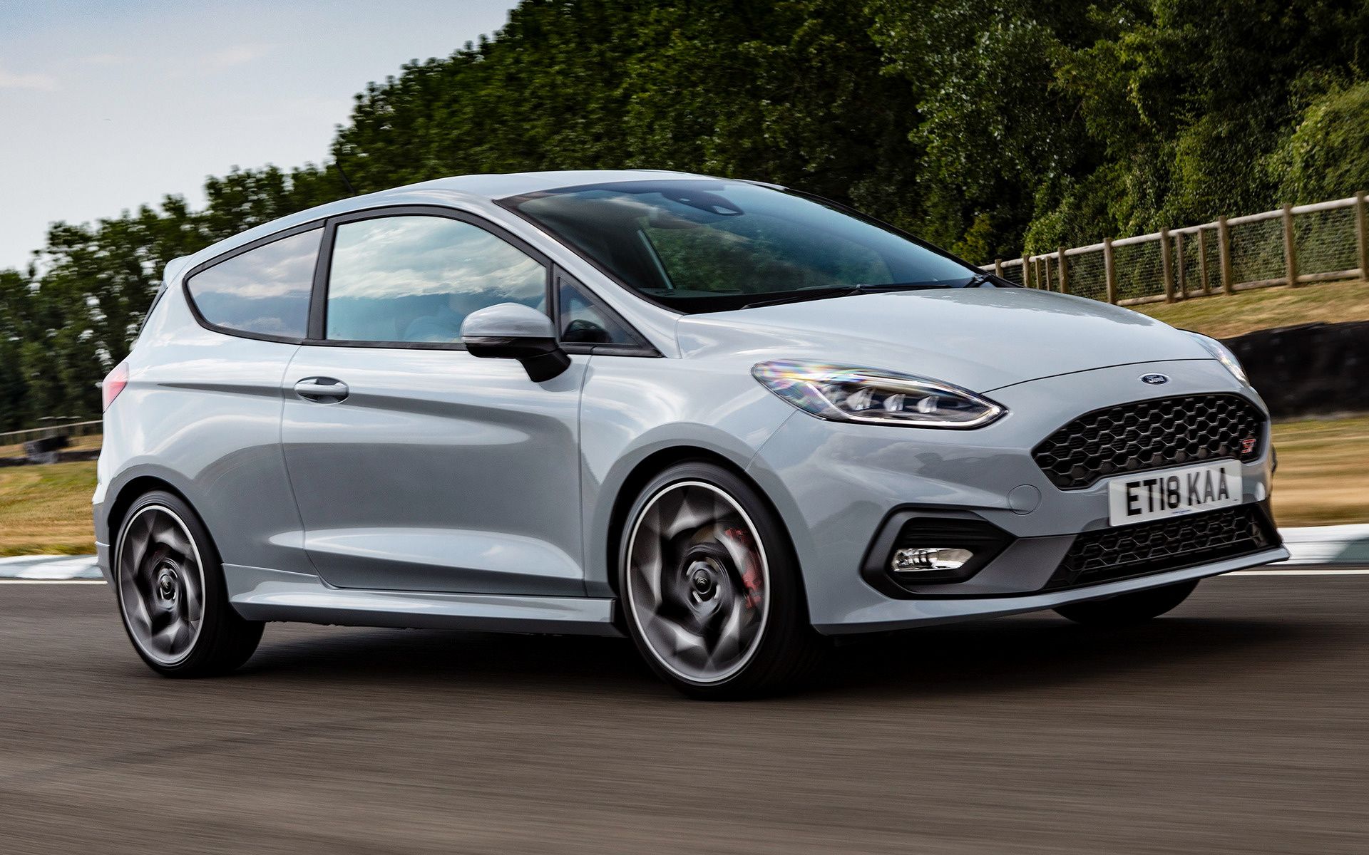Ford Fiesta ST 3 Door (UK) And HD Image