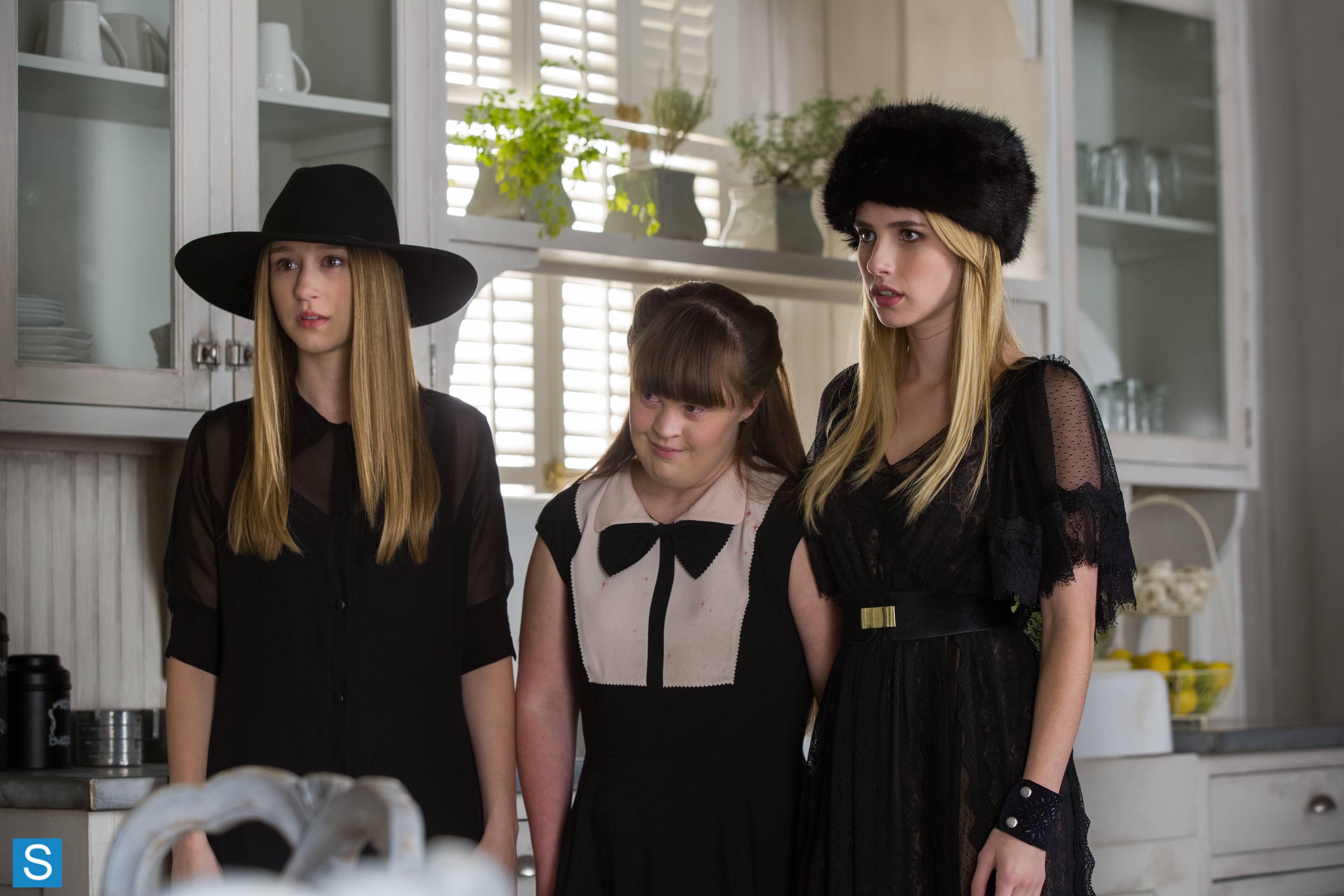 TV Show American Horror Story Coven Wallpaper:5760x3840