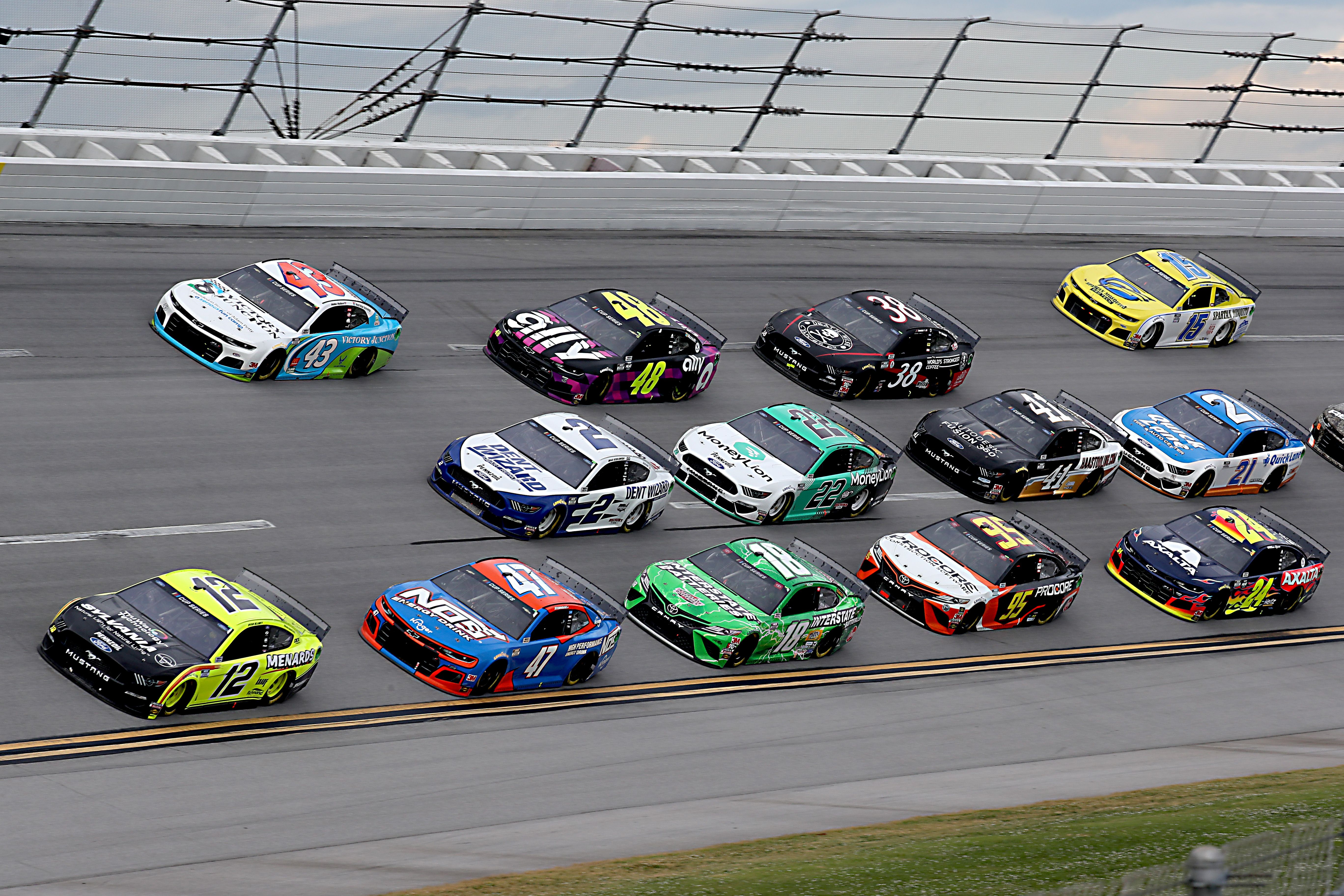 Ryan Blaney wins second straight at Talladega; Fans show support for Bubba Wallace