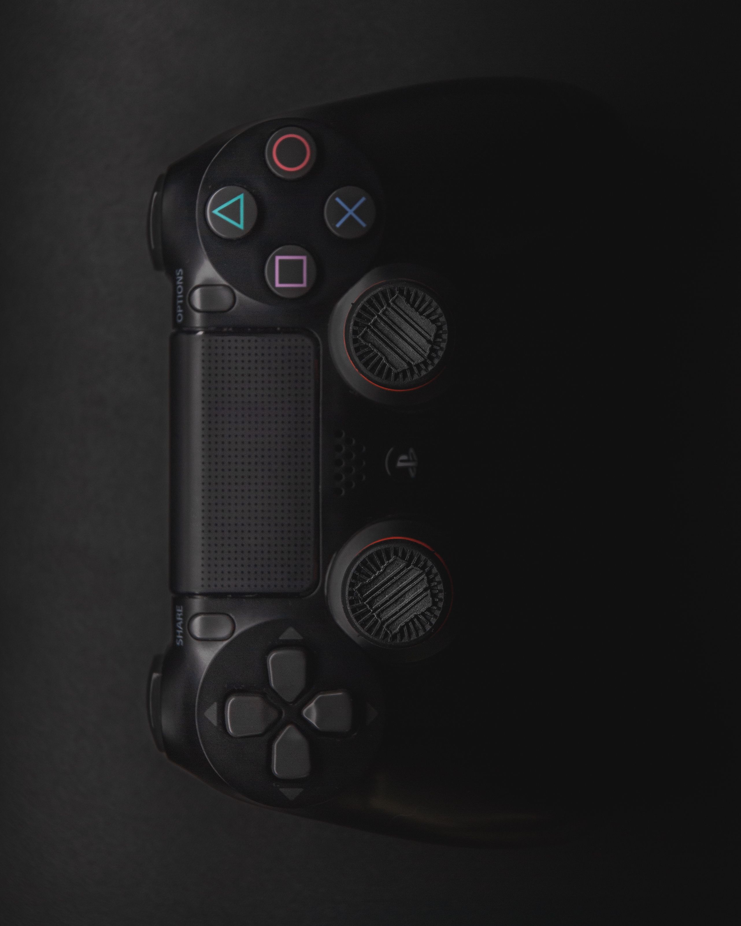 Black Sony Dualshock 4 · Free