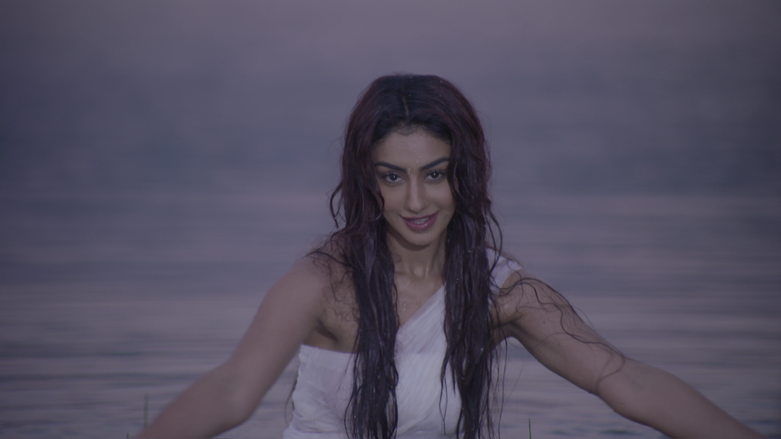 Mahek Chahal stuns with her vampire act in Vinay and Priti Sinha's Darr Sabko Lagta Hai