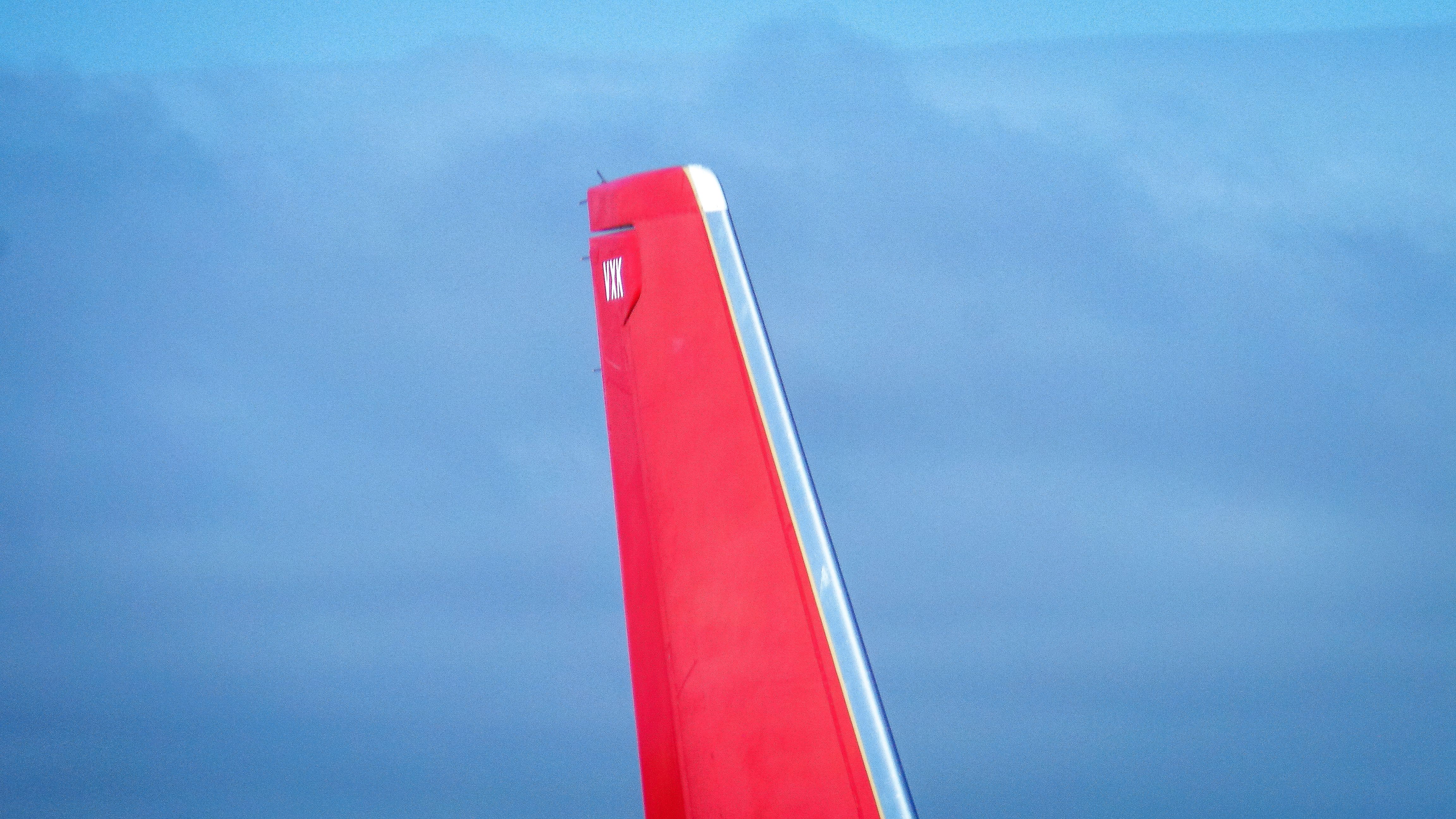 Wallpaper, blue, red, sky, clouds, plane, airplane, airport, Samsung, aeroplane, Adelaide, thin, dorsal, fin, tailfin, sensors, Slit, theen 4608x2592