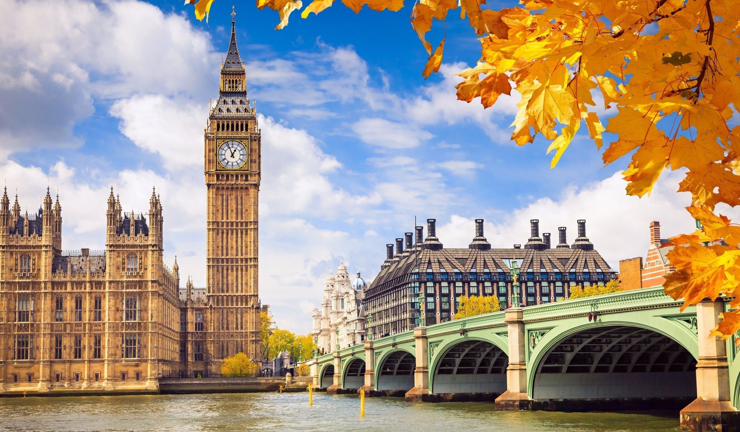 Download 2400x1400 England, Big Ben, London, Bridge, Autumn, Palace Of Westminster Wallpaper
