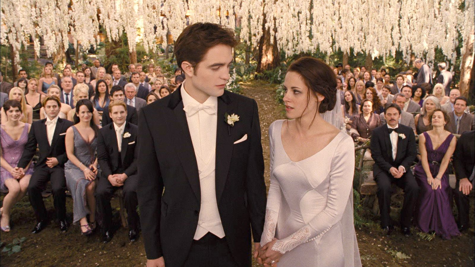 breaking dawn wedding. #myweddingwilllooklikethis. Bella and edward wedding, Twilight wedding, Breaking dawn wedding