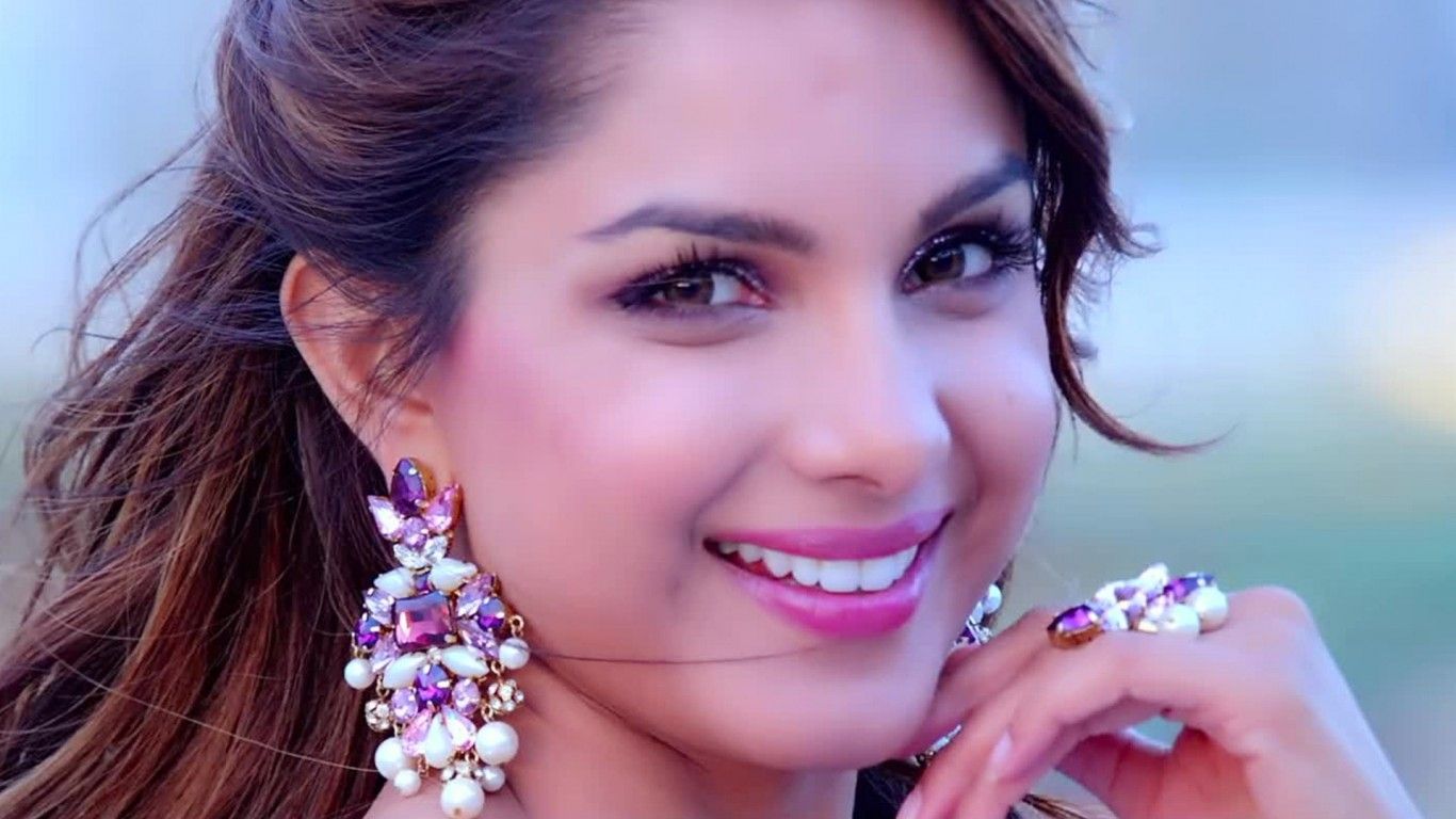 Monica Gill Background Wallpaper 26924