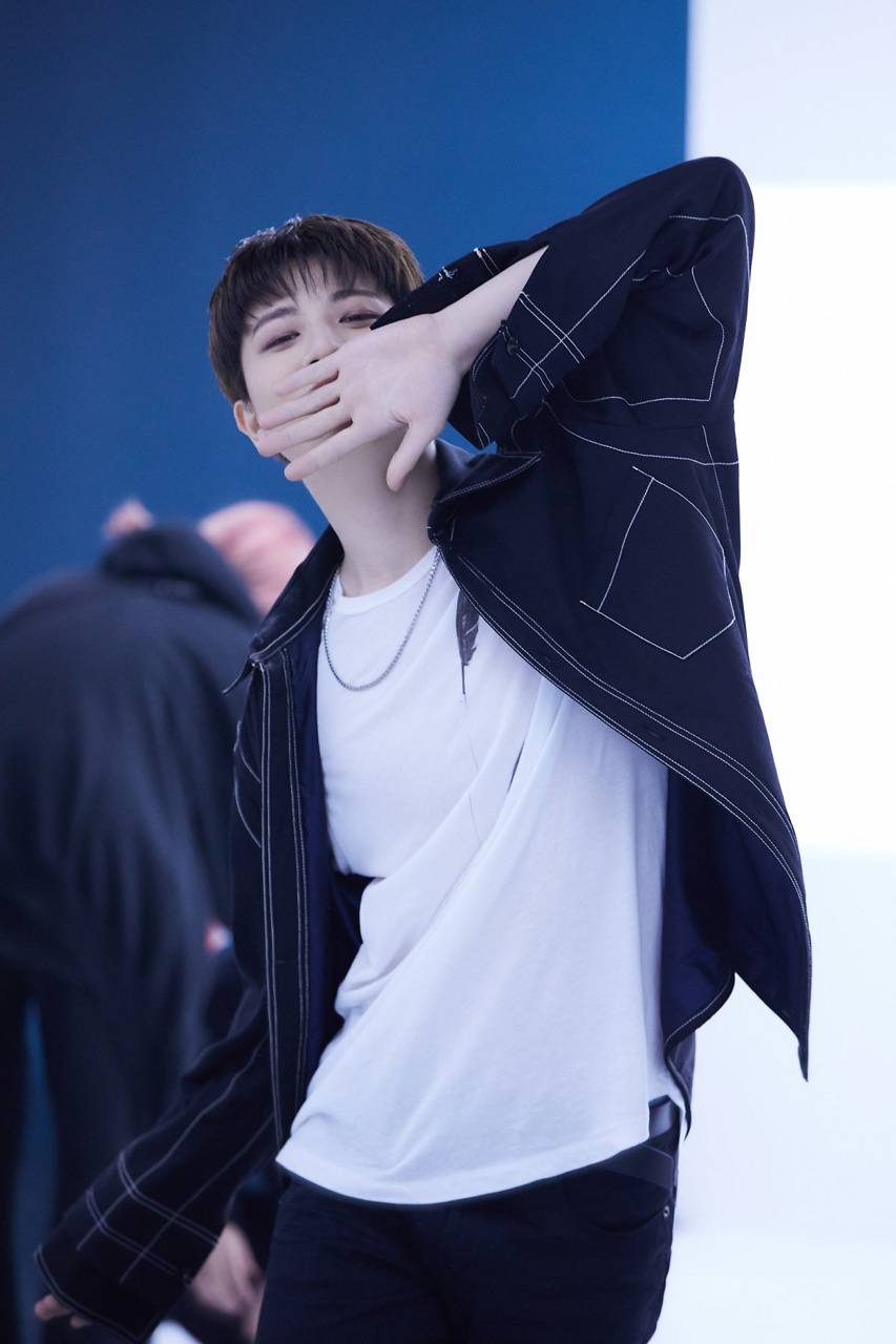 TREASURE JUNGHWAN wallpaper