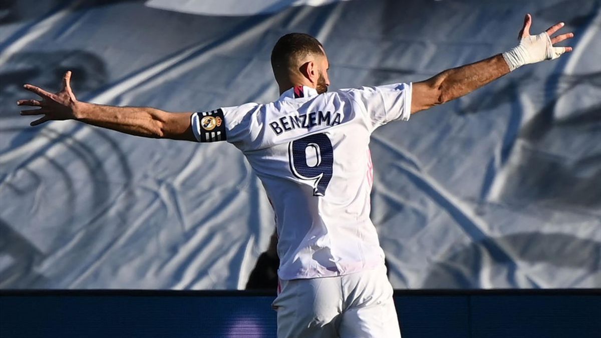 La Liga News Karim Benzema Second Half Brace Rescues Real Madrid To Secure Elche Win