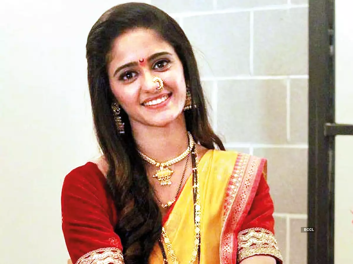 Check out the Hindi TV actresses who are currently ruling over the television industry