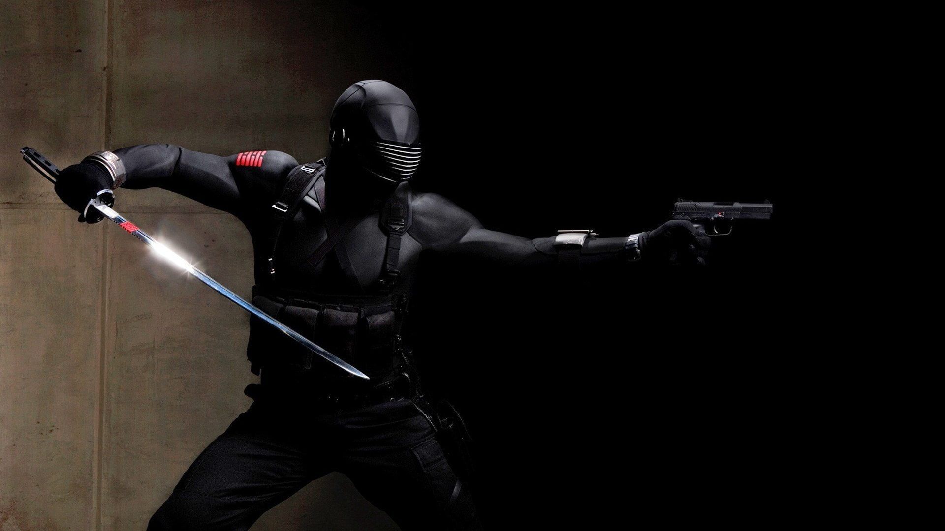 Download Snake Eyes Against Batman Wallpaper