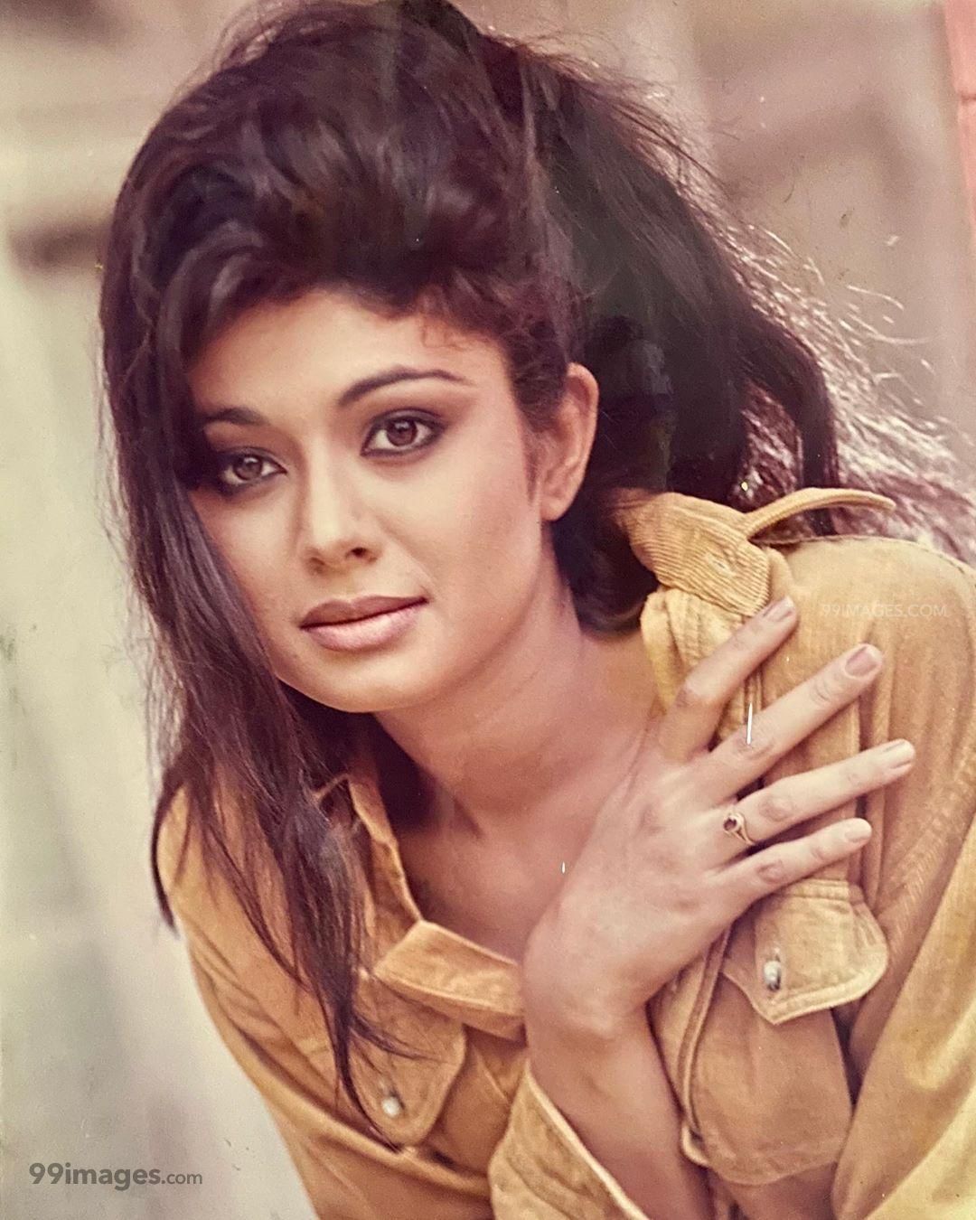Pooja Batra Beautiful HD Photo & Mobile Wallpaper HD (Android IPhone) (1080p) (1080x1350)