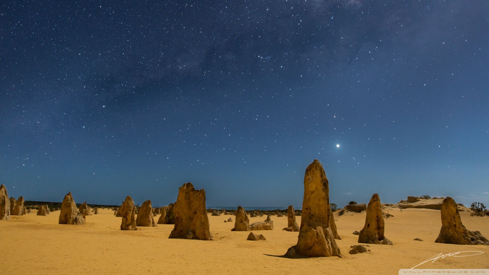 The Pinnacles in Western Australia (Photo credit to Fan Zhuo) [1920 x 1080]