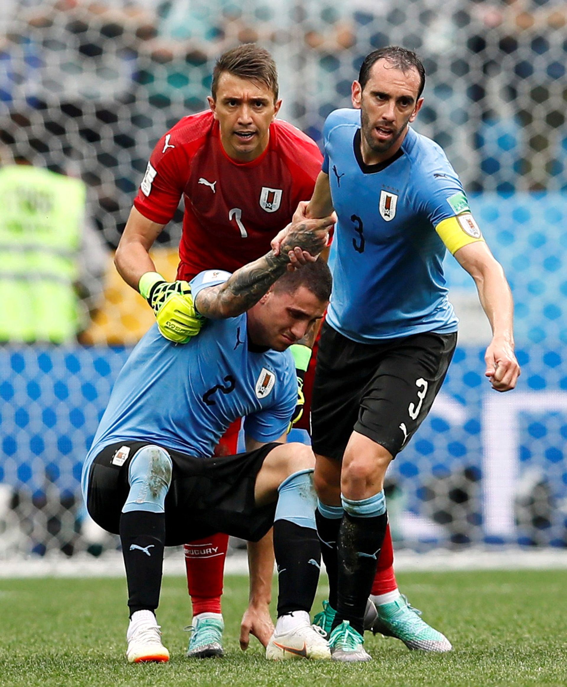 Un histórico jugador inglés criticó el llanto de José María Giménez en la eliminación ante Francia