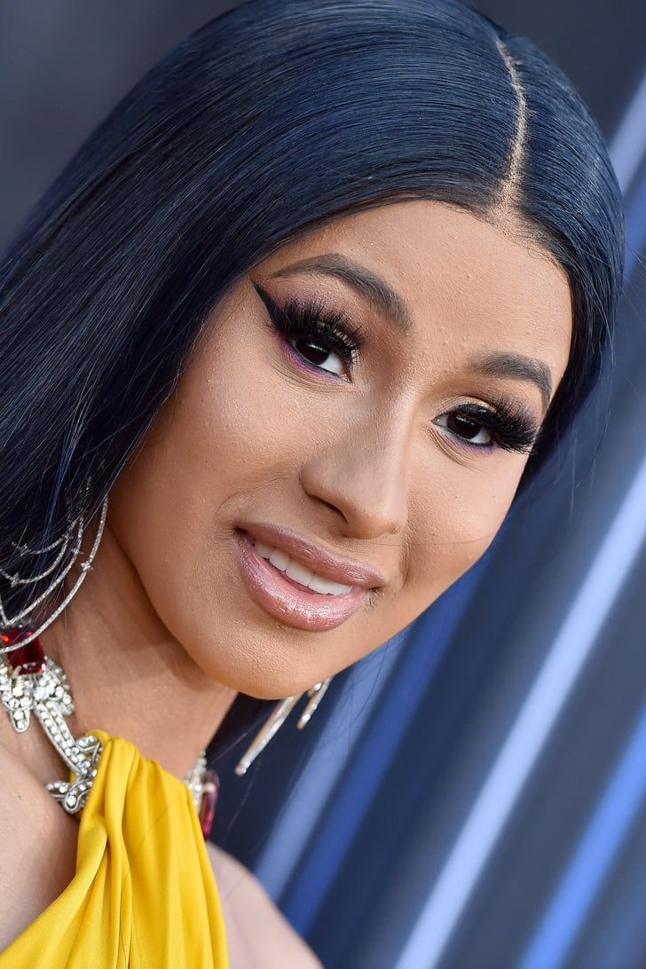 Cardi B's Secret to Her Bombshell Eyelash Look Is Actually So Simple. Cardi b photo, Cardi b, Cardi b braids