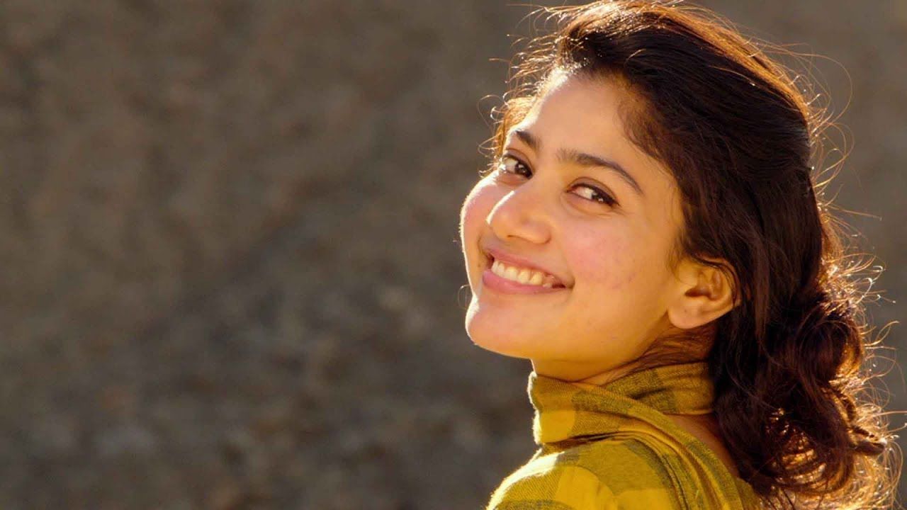 Yemaindo Teliyadu Naaku Song Video Song Promos. Nani, Sai Pallavi