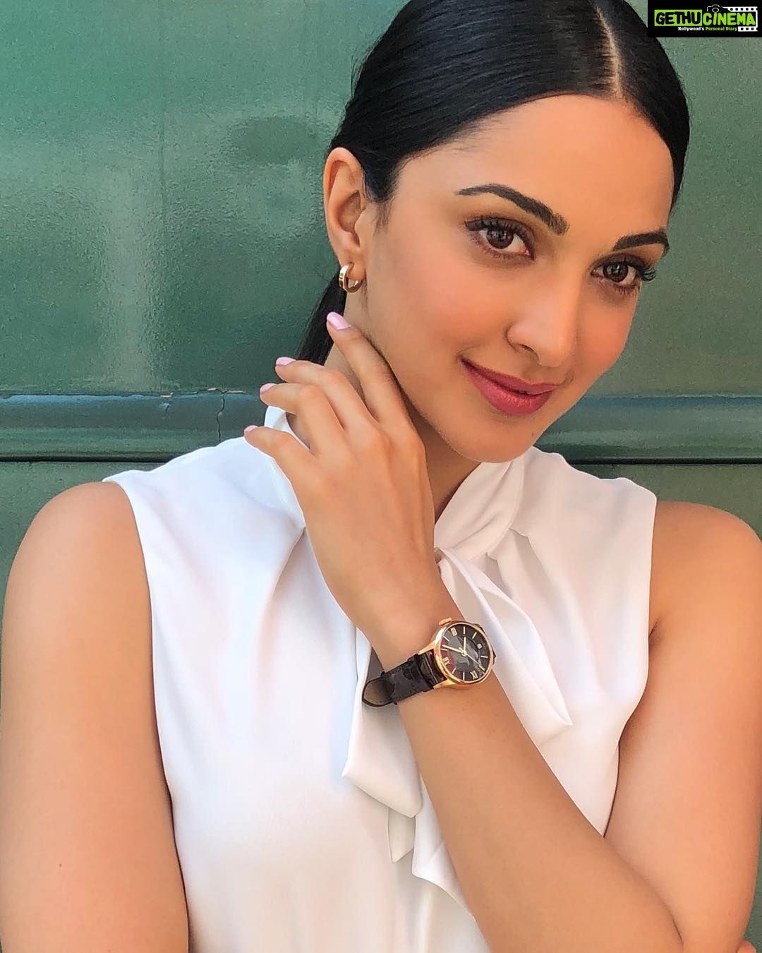 Actress Kiara Advani Latest HD & Glamour Stills