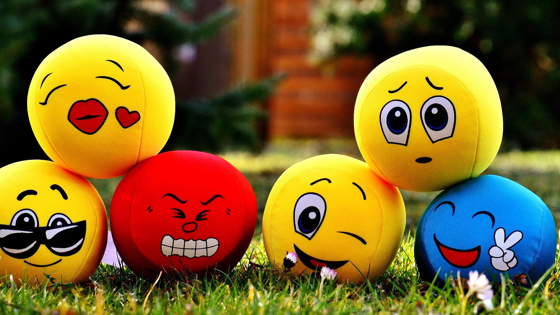 Red Yellow Emoji Faces HD Emoji Wallpaper