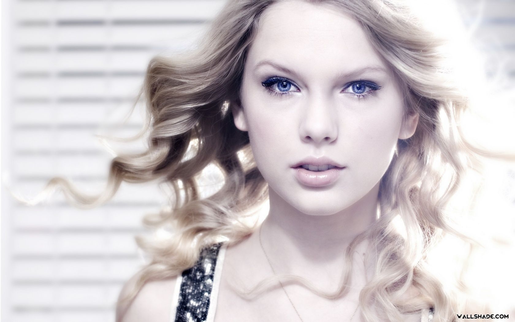 Taylor Swift 22 Wallpaper