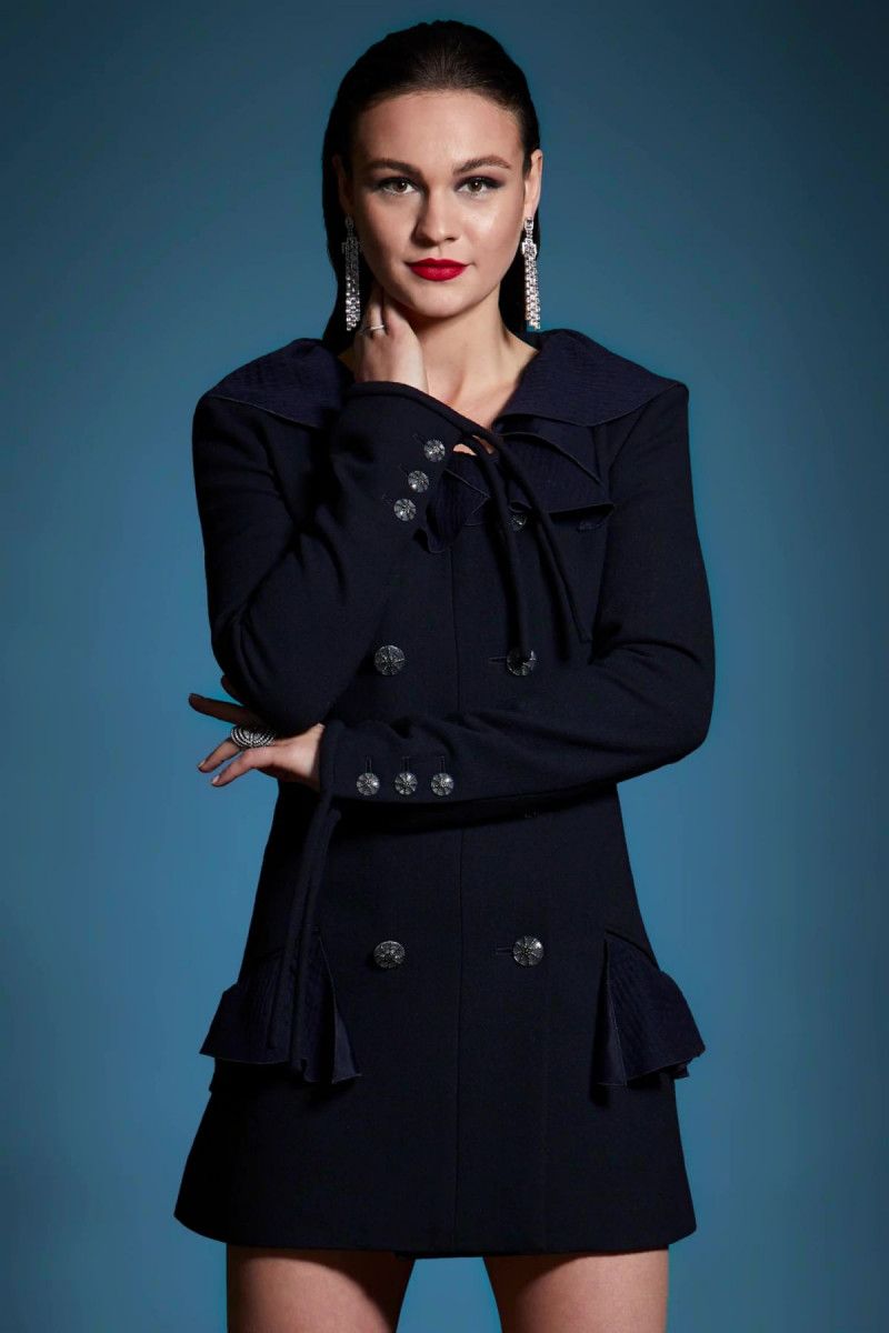 Sophie Skelton wallpaper